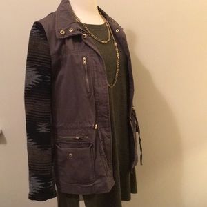 Patterned sleeve F21 jacket sz XS